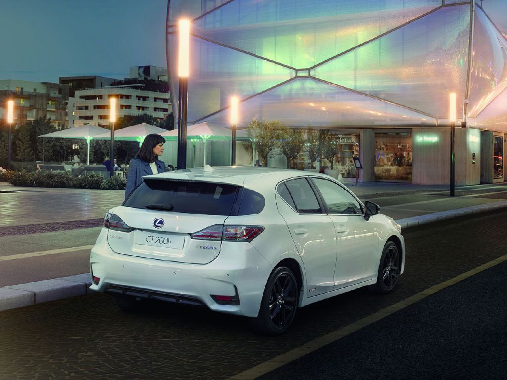 Lexus CT 200h