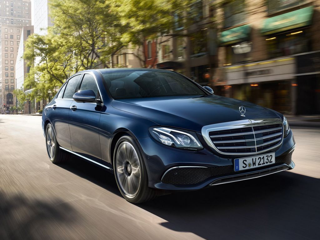 Mercedes-Benz CLASSE E LIMOUSINE