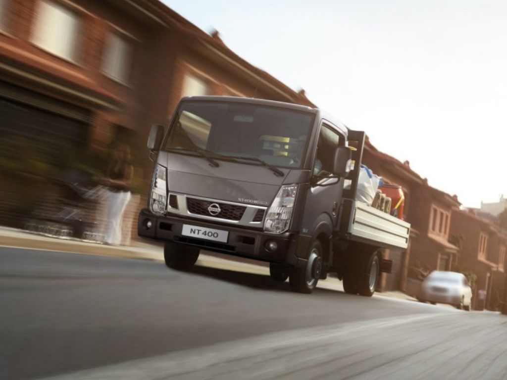 Nissan NT400
