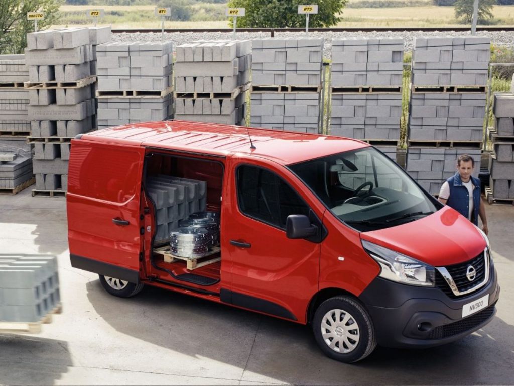 Nissan NV300