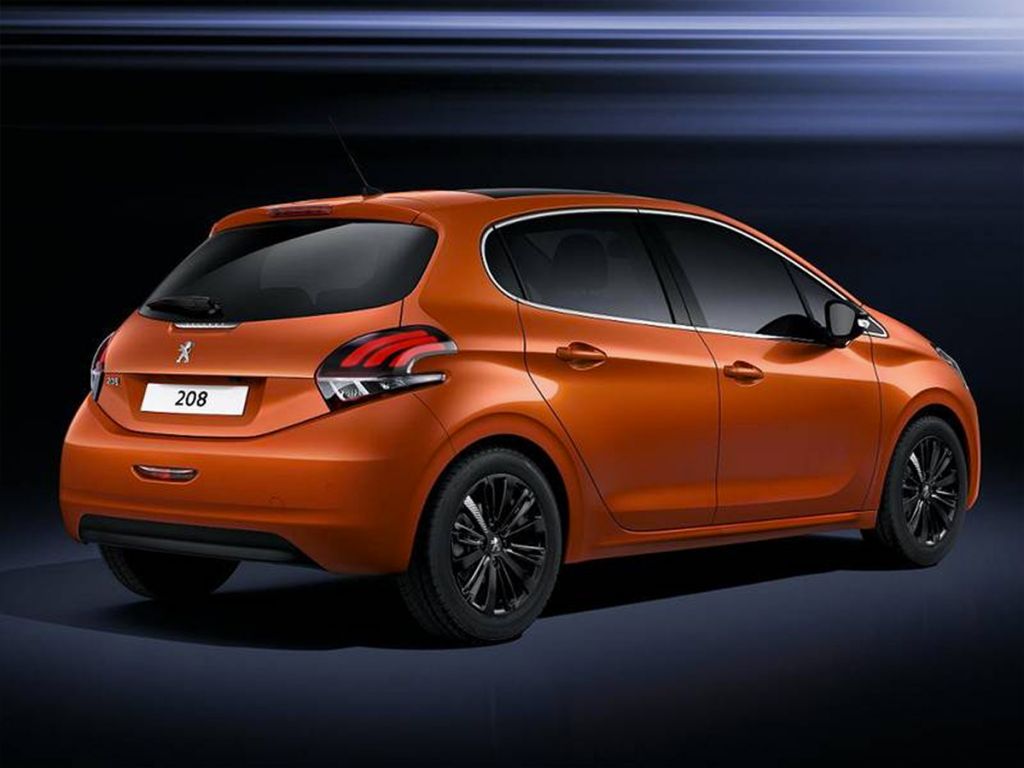 PEUGEOT 208
