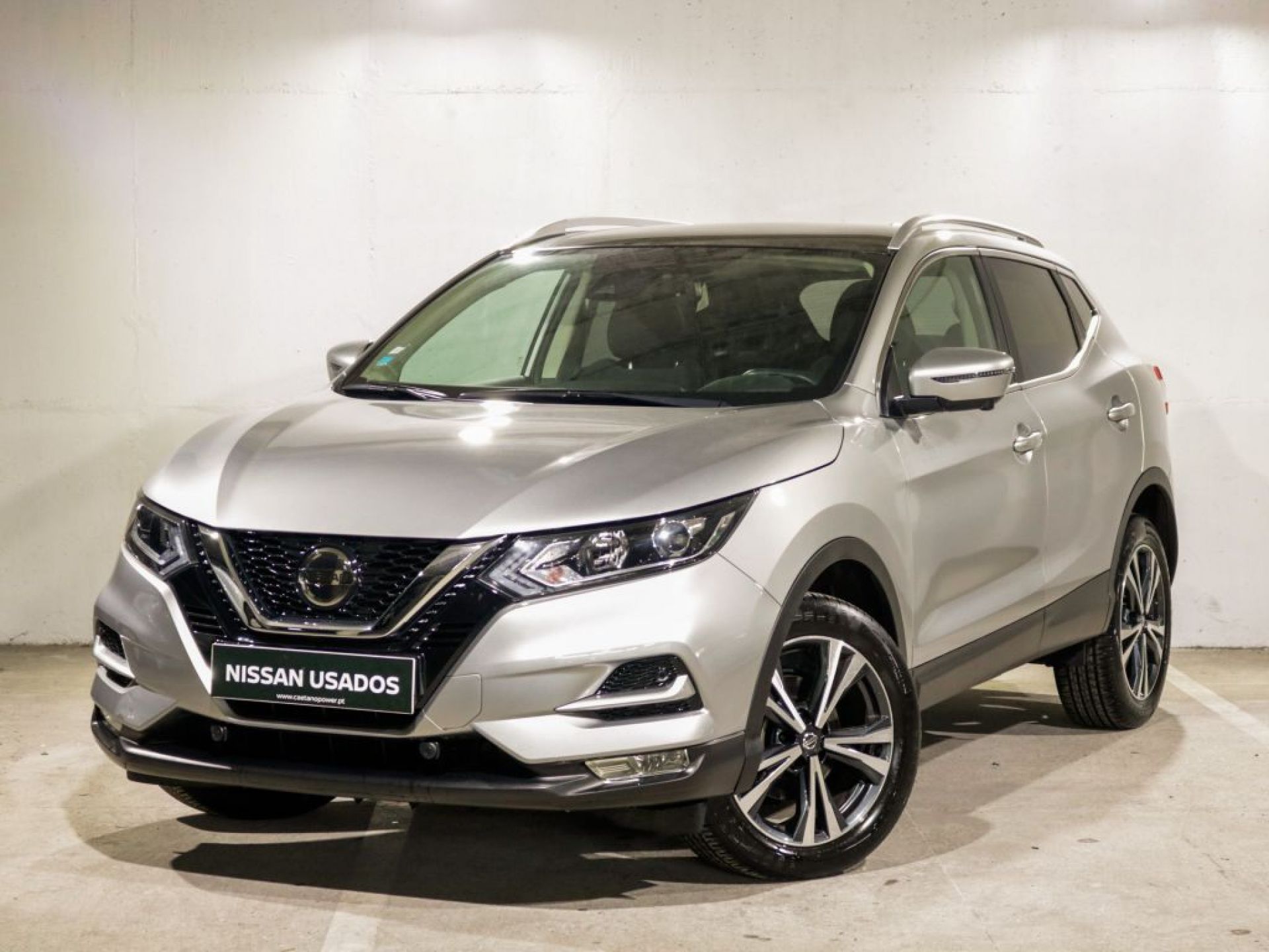 Nissan Qashqai 1.5 dCi 110cv N-Connecta 18 segunda m&atilde;o Lisboa