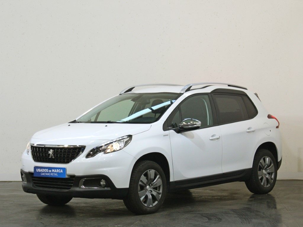 Peugeot 2008 Style 1.2 PureTech 82 Euro 6.2 segunda m&atilde;o Porto