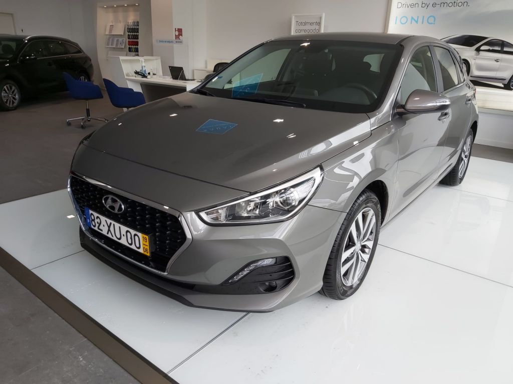 Hyundai i30 5P 1.6 CRDI MY19 STYL+ NAVI usada Lisboa