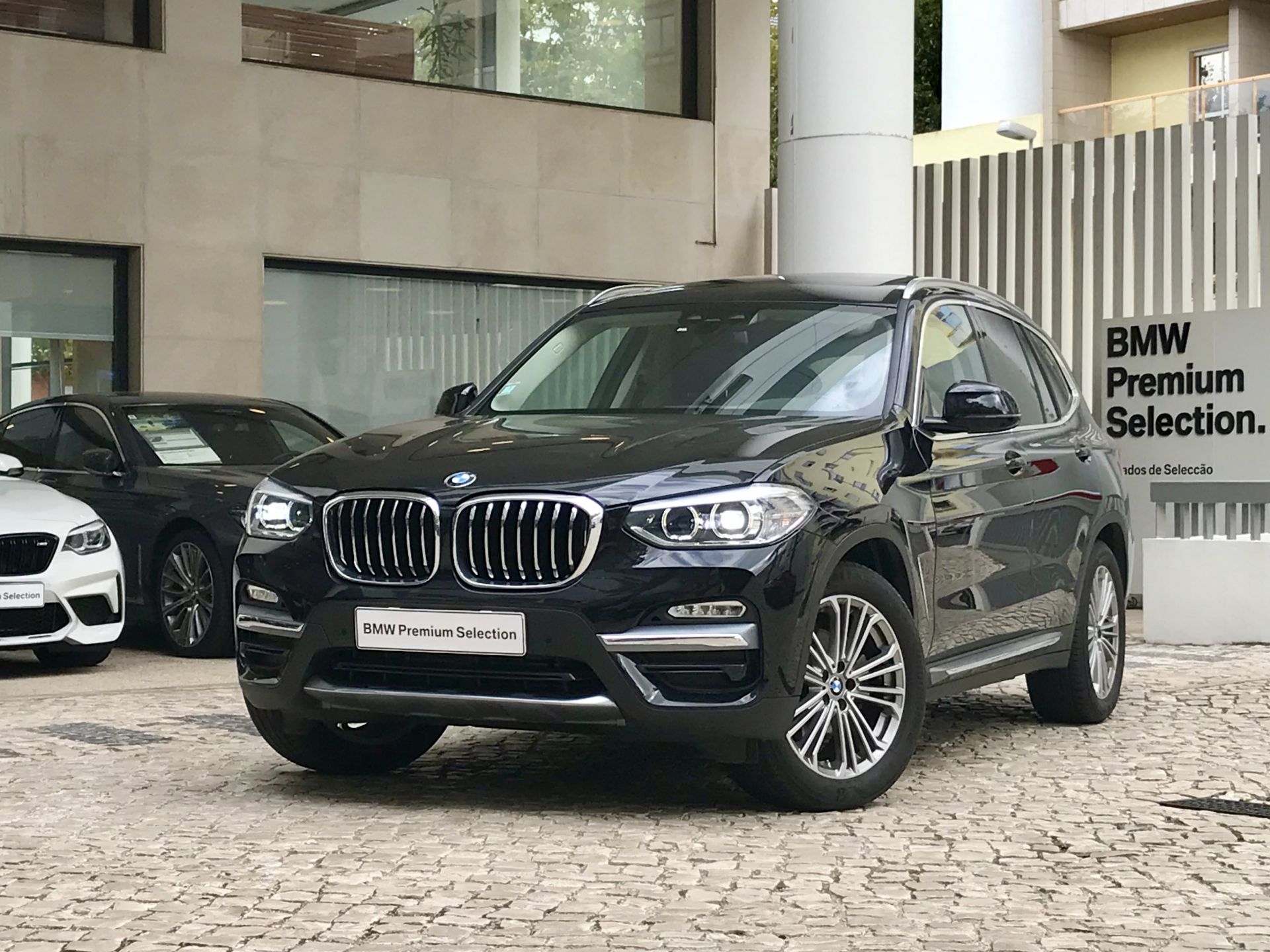 Bmw x3 luxury 20i что входит