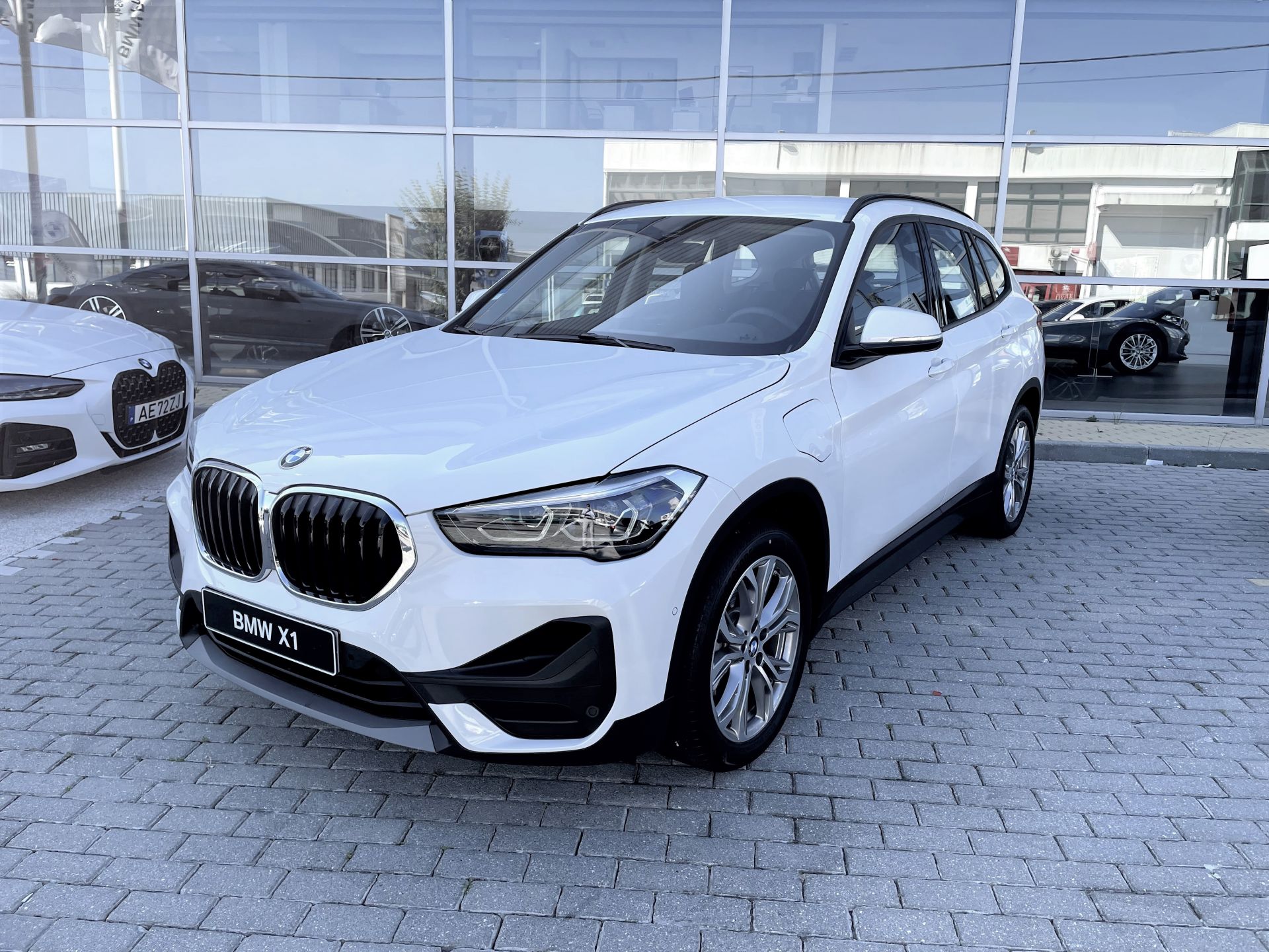 BMW X1 XDrive25e Corporate Edition Branco Alpine de Segunda mão