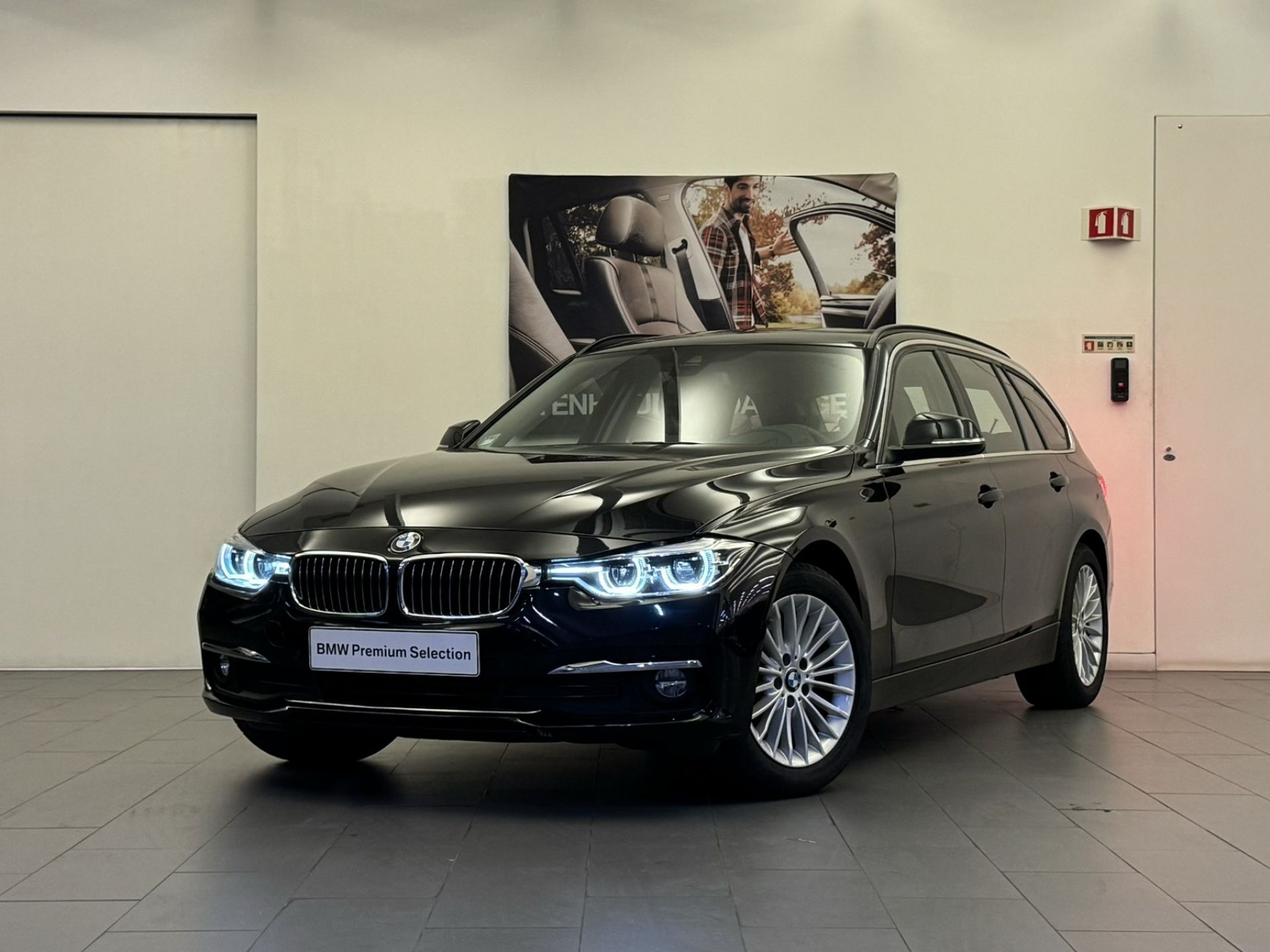 BMW Série 3 320d Touring Line Luxury Auto - 2018