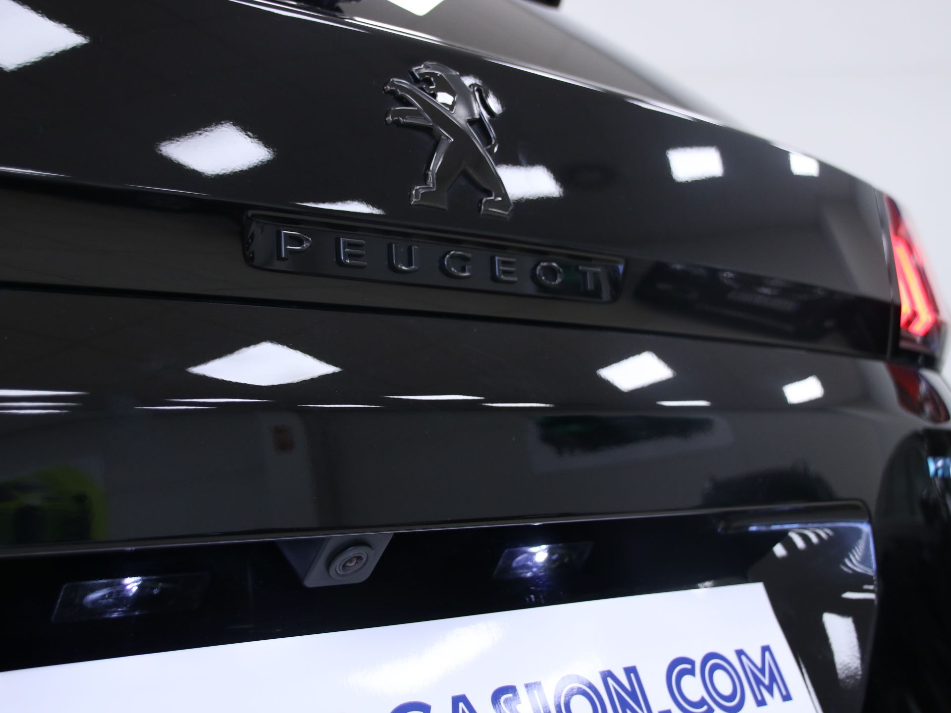 Peugeot 3008 Hybrid 300 e-EAT8 GT