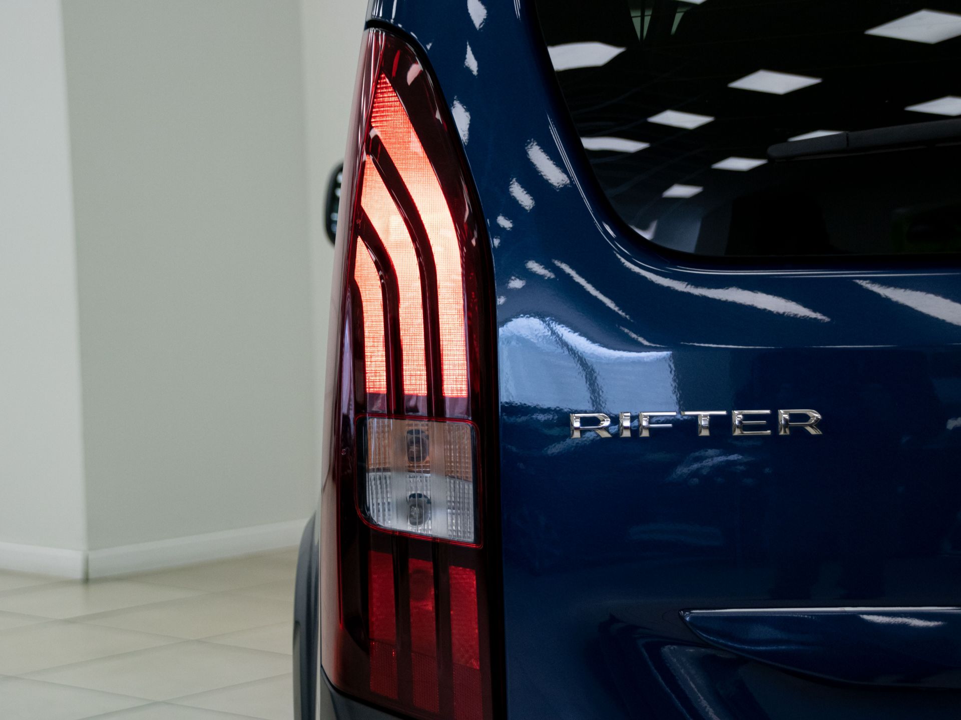 Peugeot Rifter Allure Long BlueHDi 96kW