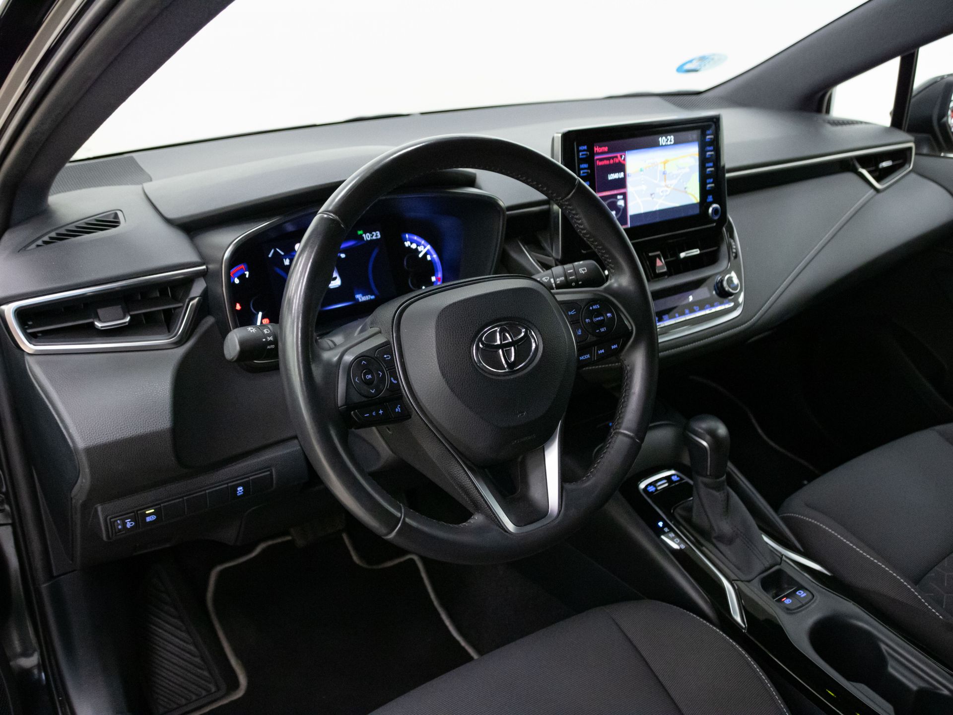 Toyota Corolla 1.8 125H BUSINESS PLUS E-CVT