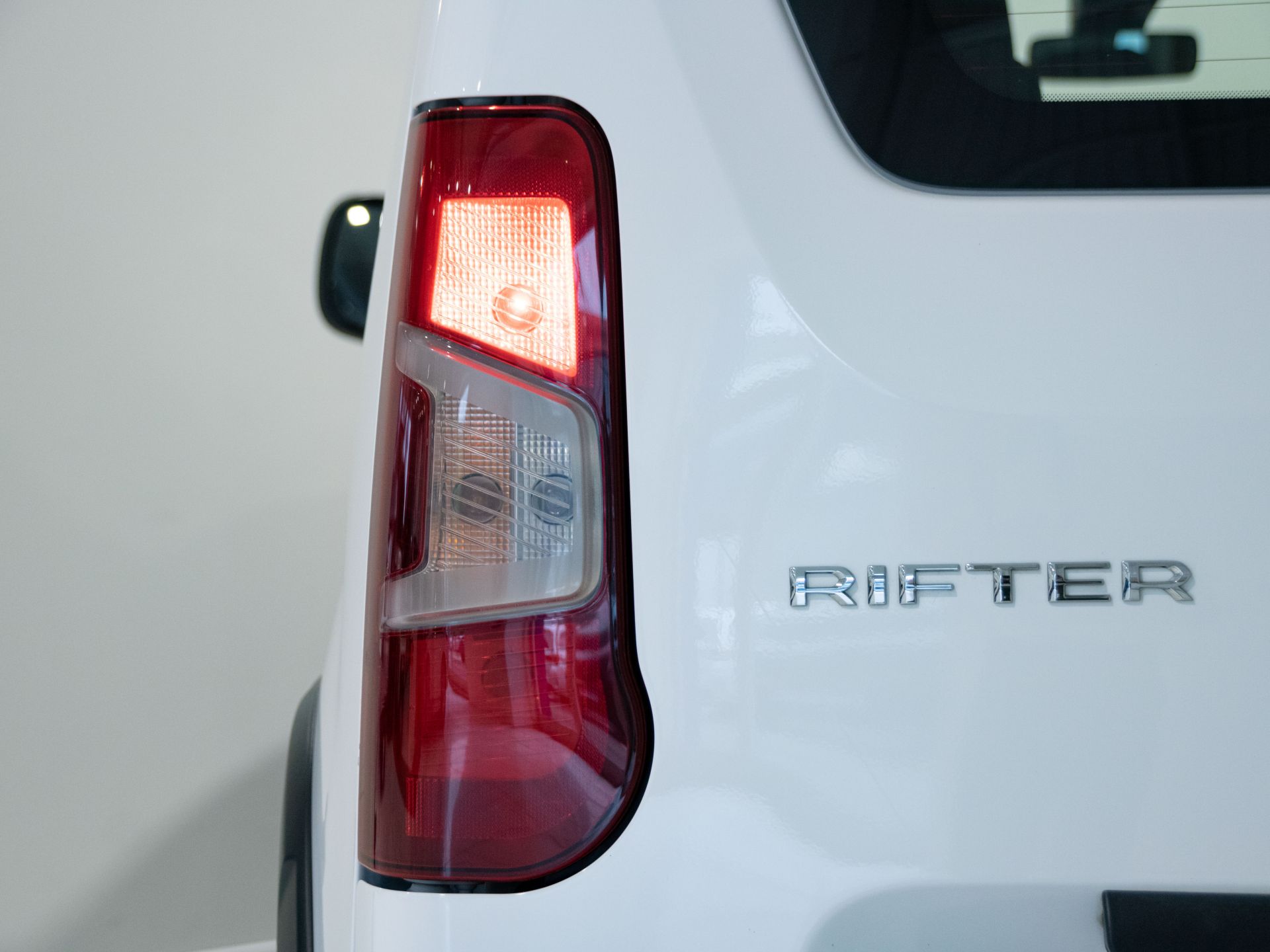 Peugeot Rifter Active Standard BlueHDi 73kW