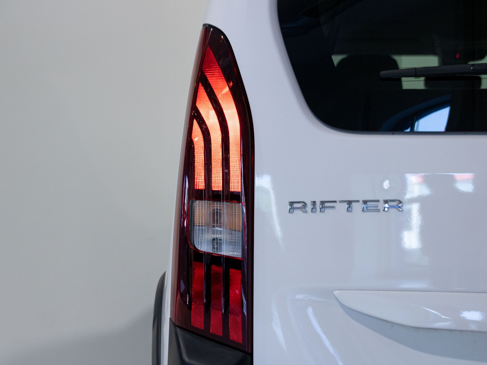 Peugeot Rifter Allure Standard BlueHDi 73kW