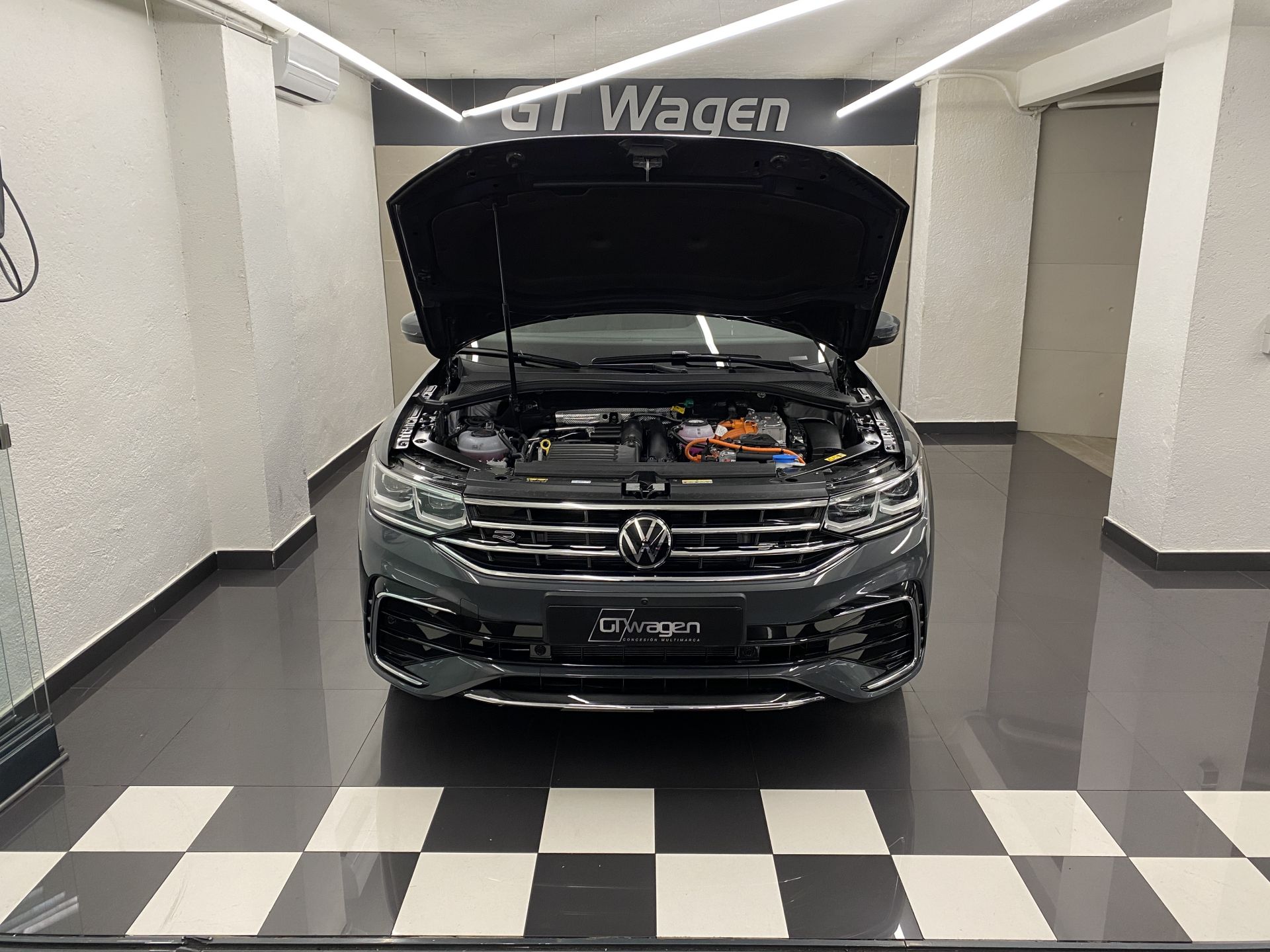 Volkswagen Tiguan R-Line 1.4 TSI eHybrid 180kW (245CV) DSG
