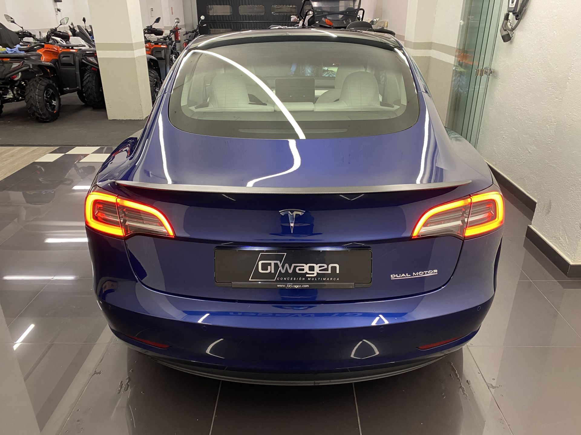 Tesla Model 3 PERFORMANCE 