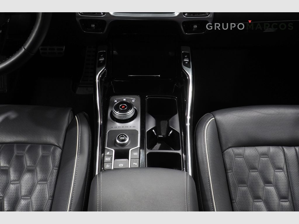 Kia Sorento 1.6 T-GDi HEV Emo 4x2 7pl (P.Luxury)