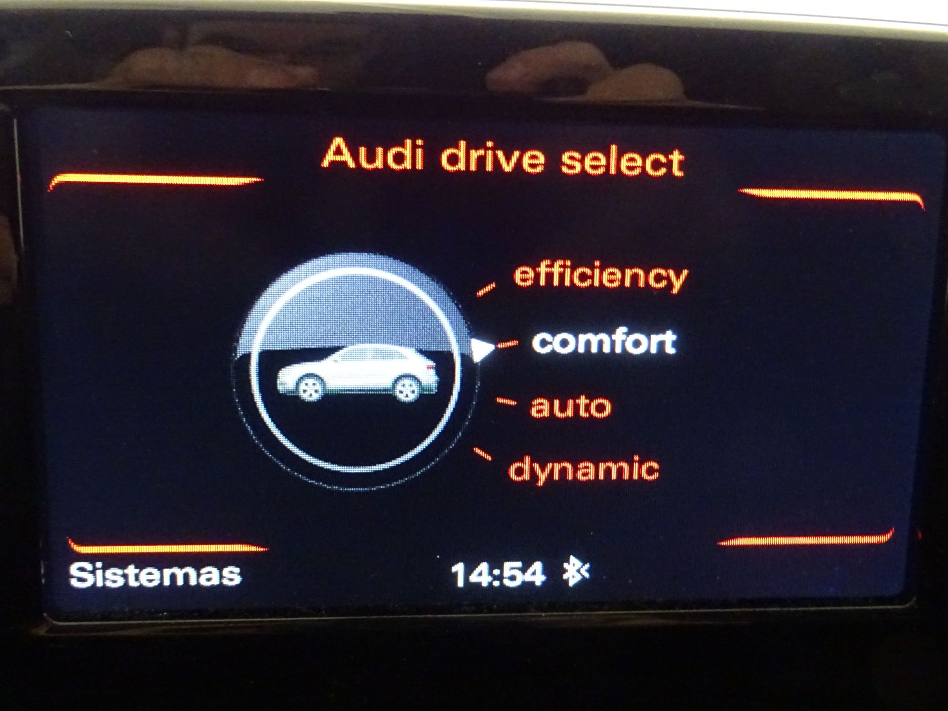 Audi Q3 Black line ed 2.0 TDI 110kW quatt S tron