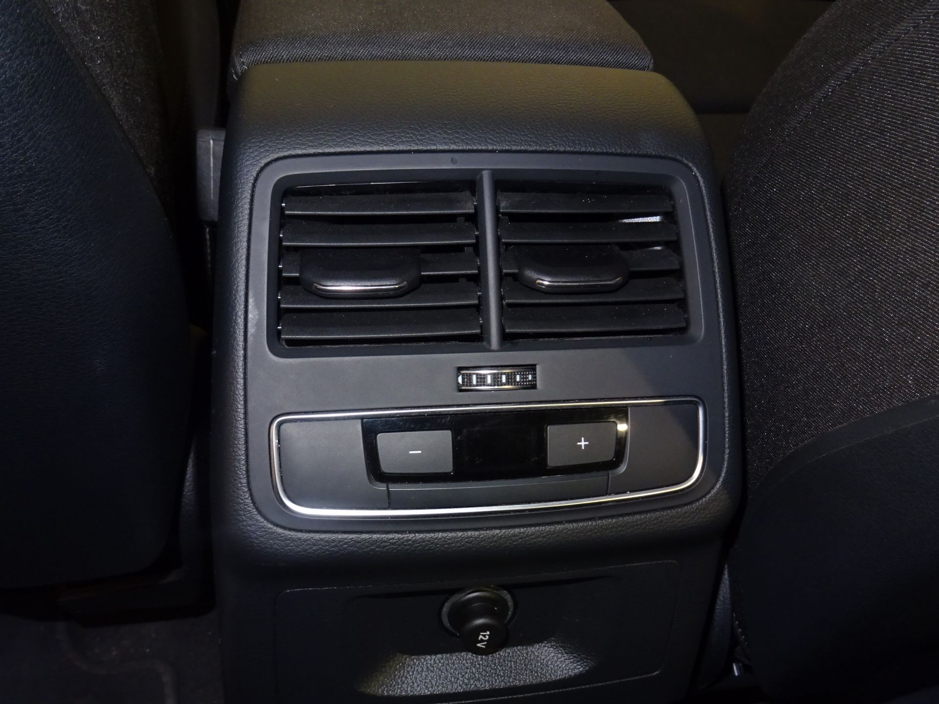 Audi A4 Avant S line 30 TDI 100kW S tronic