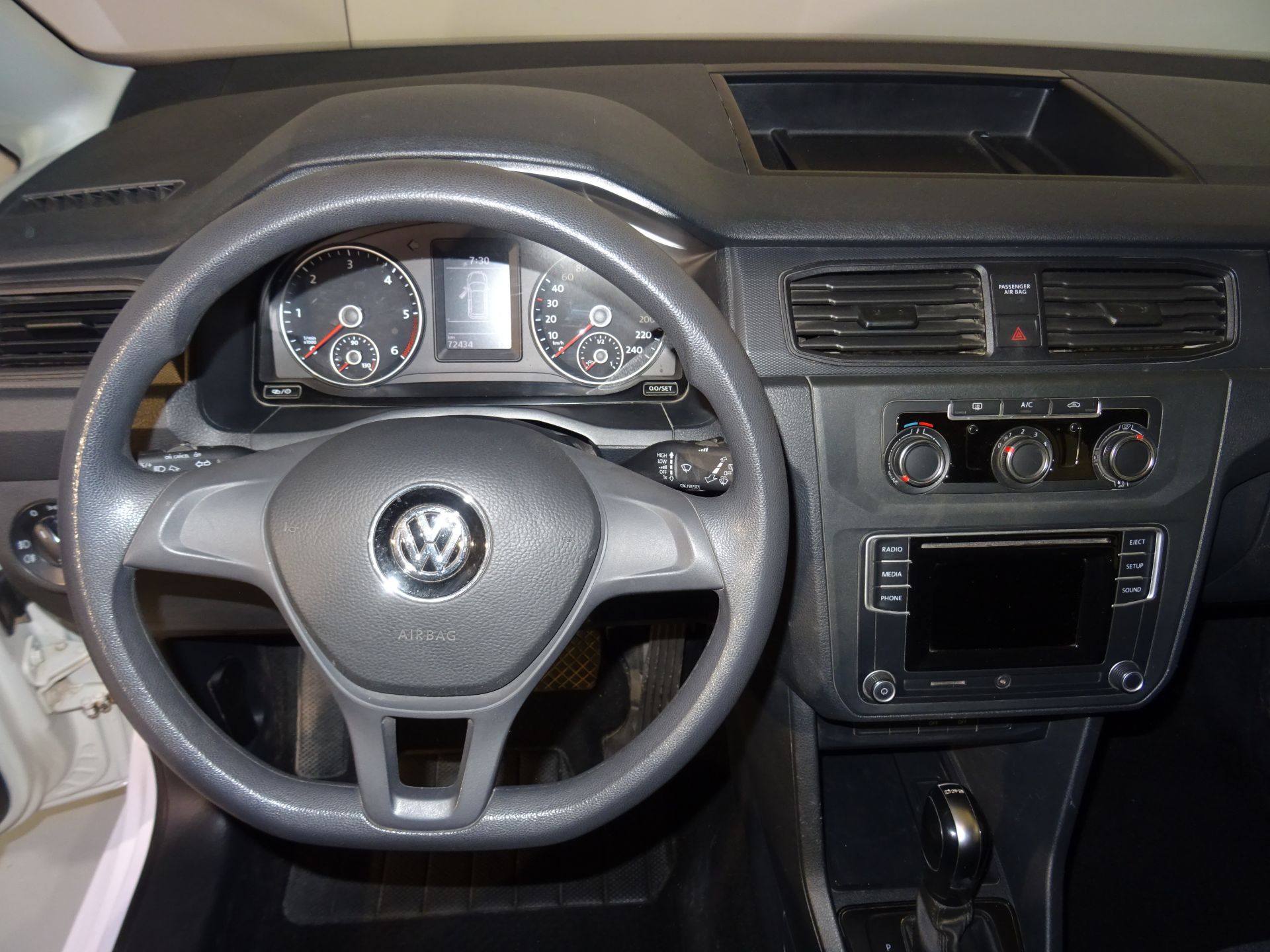 Volkswagen Caddy Kombi 5 asientos 2.0Tdi 102cv DSG 6 Vel.