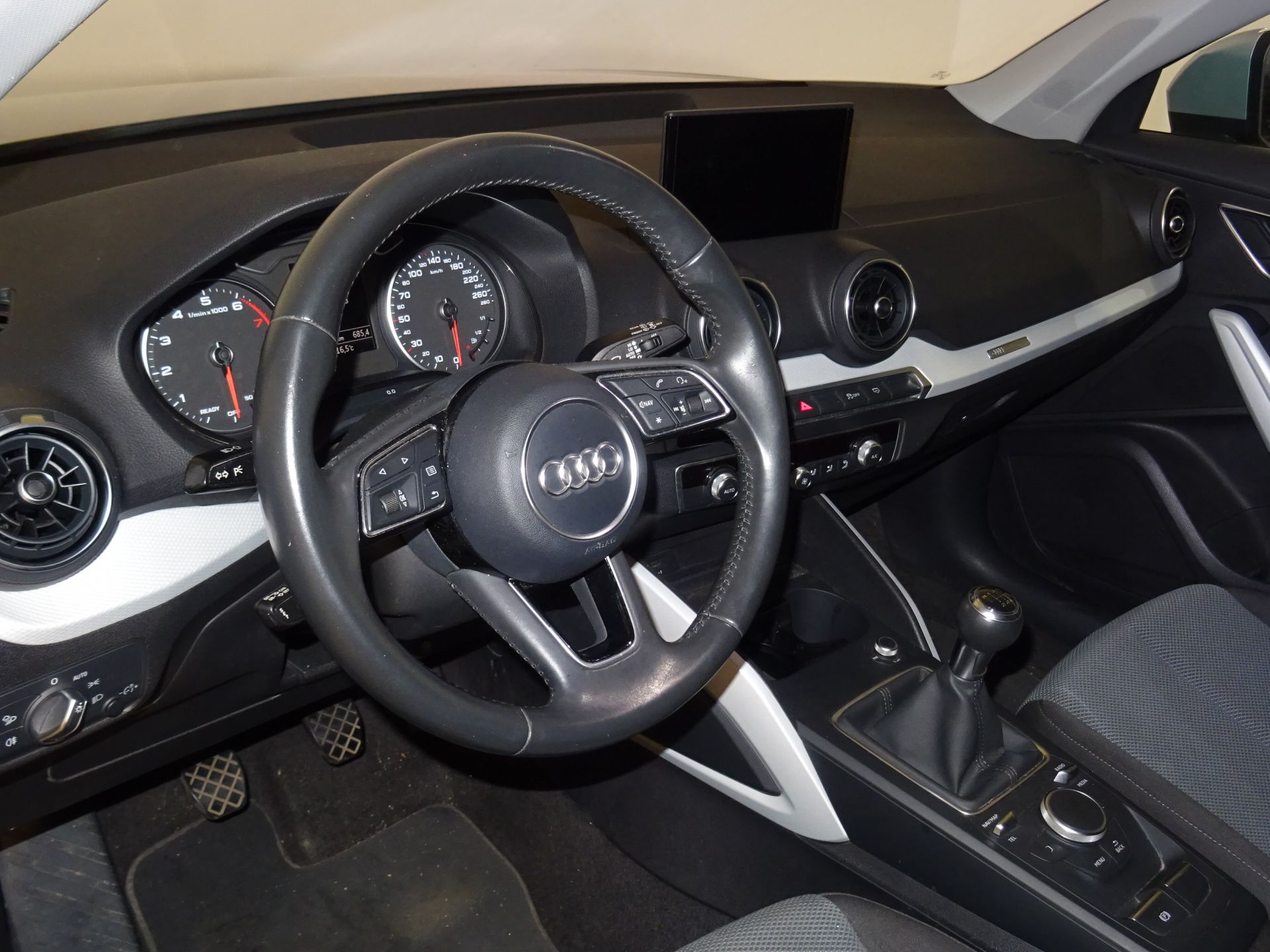 Audi Q2 design edition 1.4 TFSI COD