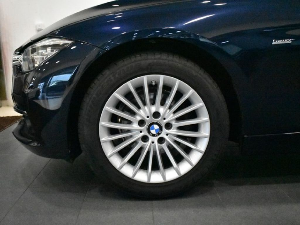 BMW Serie 3 318d Touring 110 kW (150 CV)