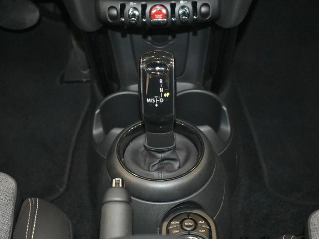 Mini MINI 5 Puertas Cooper 100 kW (136 CV)