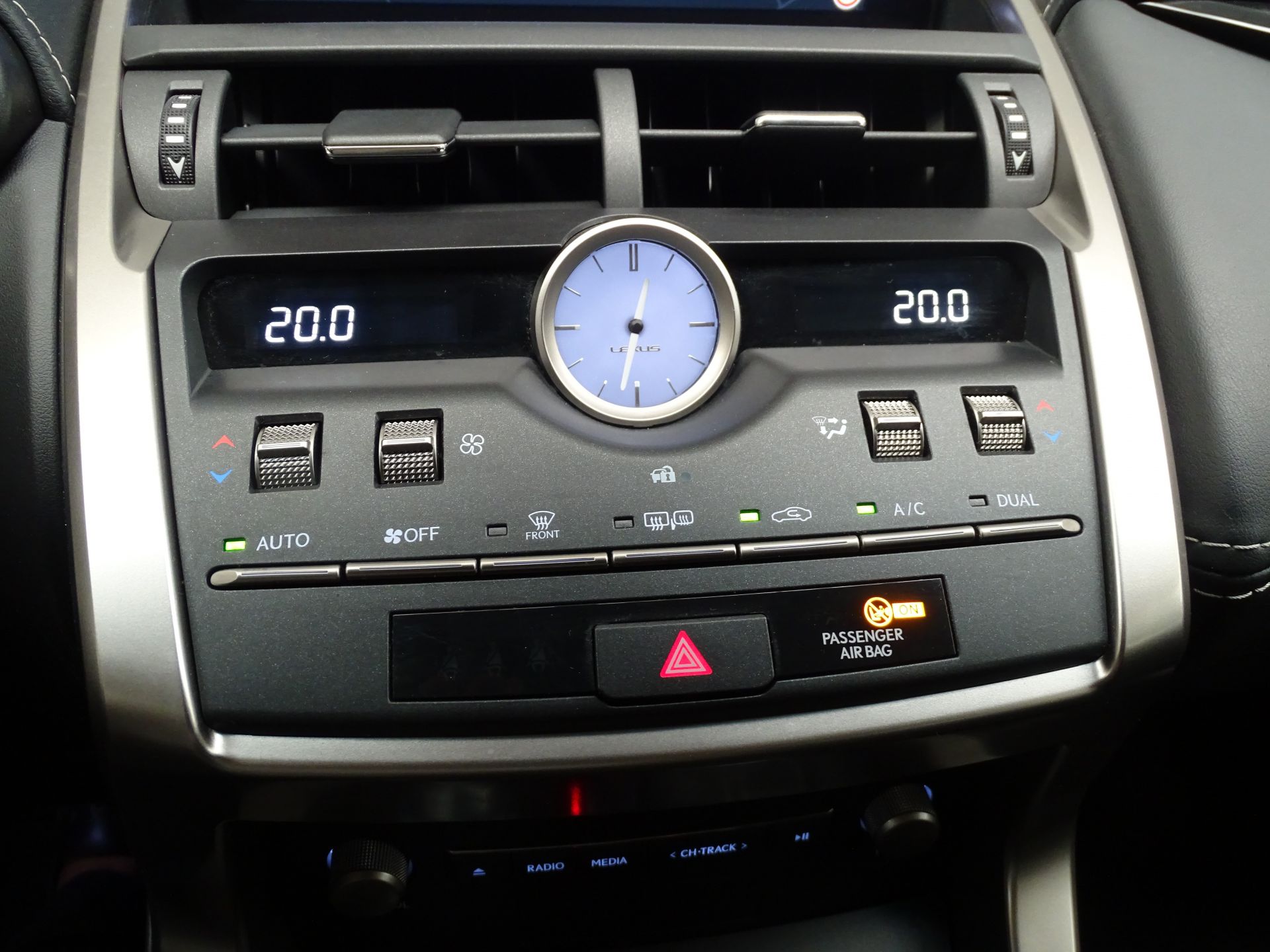 Lexus NX 300h Business Navigation 2WD