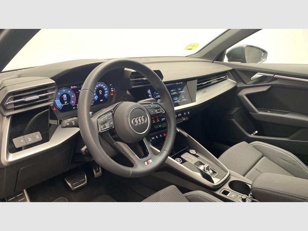 Audi A3 Genuine edition 35 TFSI 110 kW (150 CV) S tronic