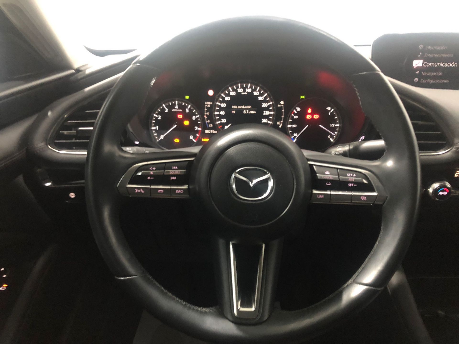 Mazda 3 2.0 SKYACTIV-G EVOLUTION AT