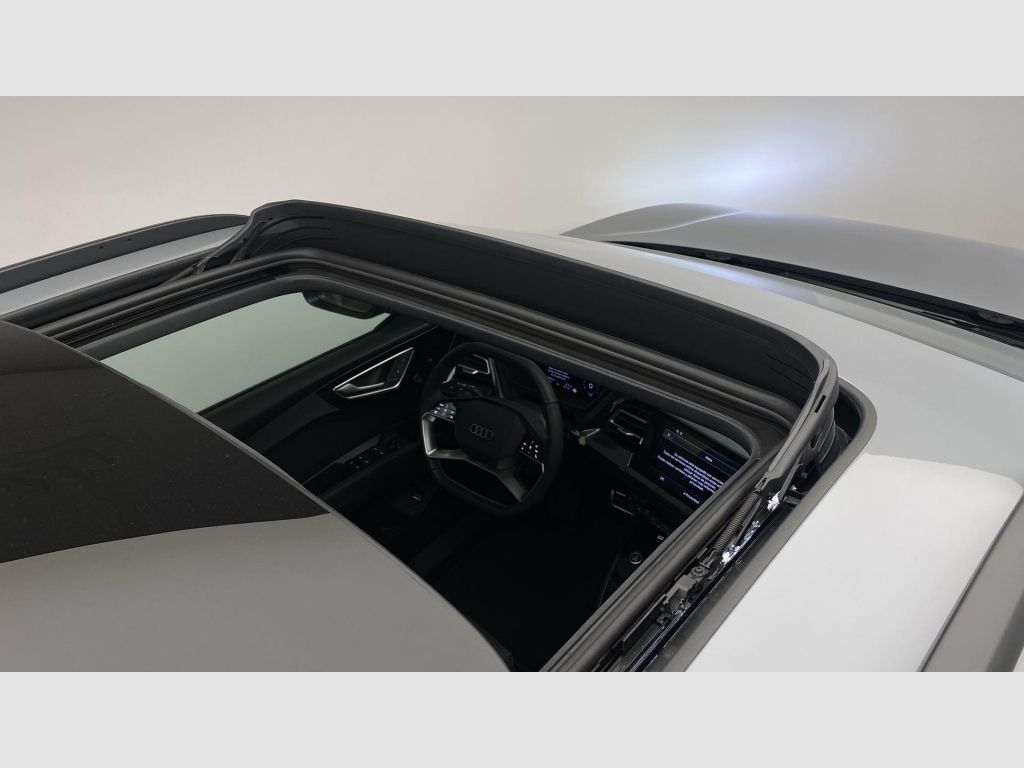 Audi Q4 e-tron Black line edition 40 e-tron 150 kW (204 CV)