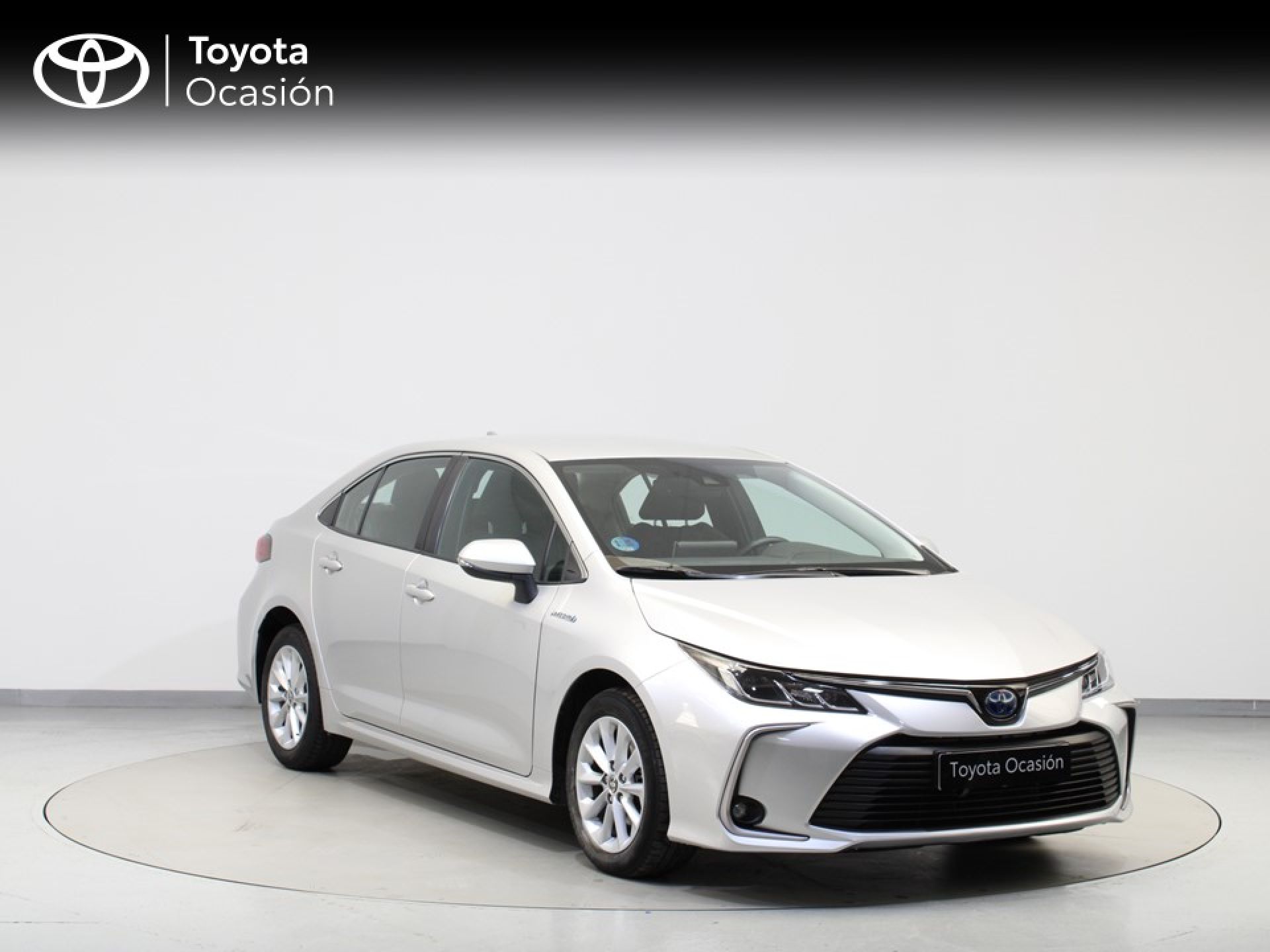 Toyota Corolla Sedán 1.8 125H ACTIVE TECH E-CVT SEDAN