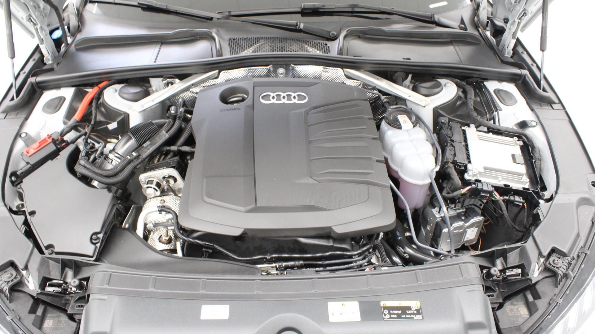 Audi A4 Advanced 30 TDI 100 kW (136 CV) S tronic