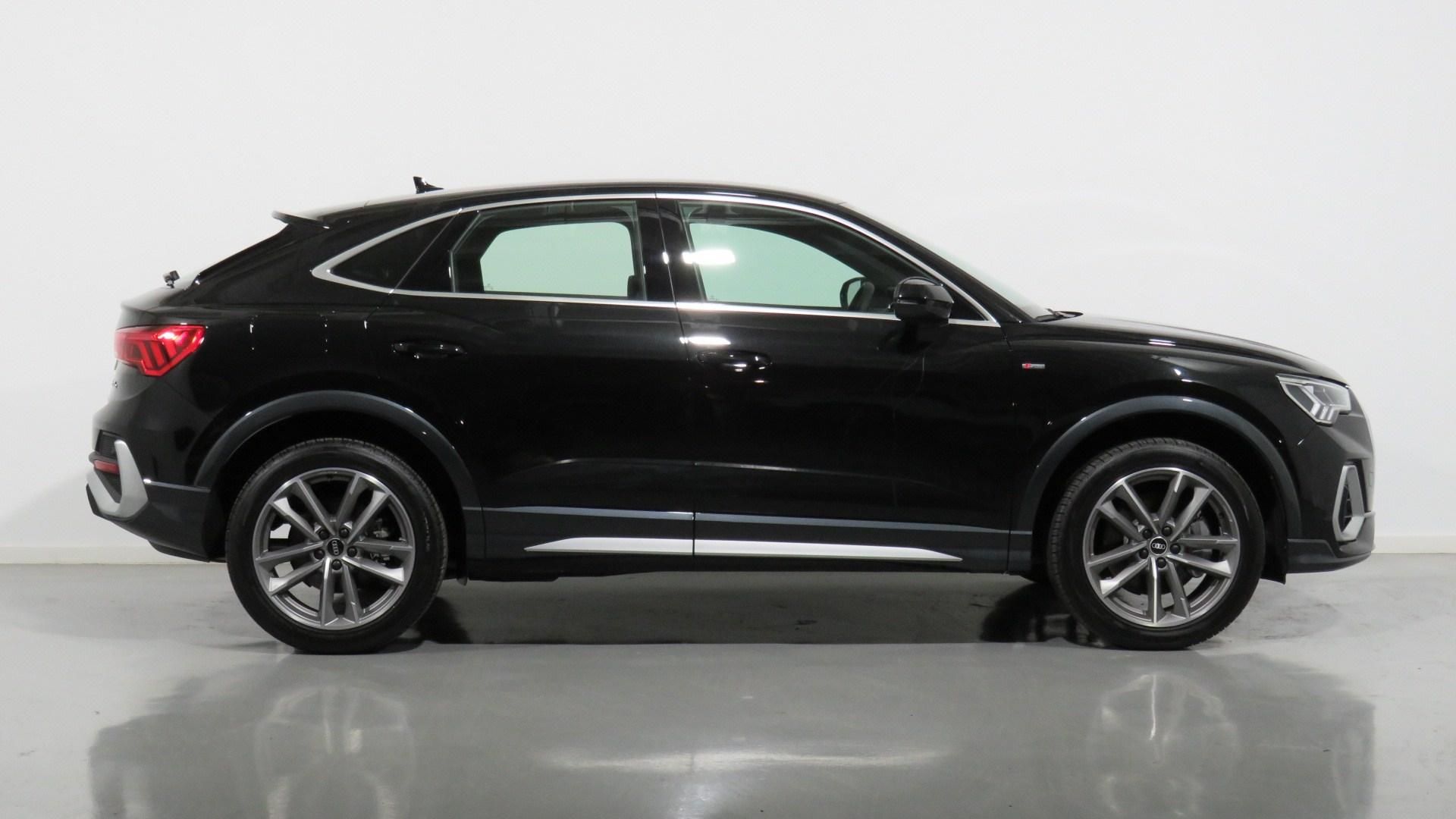 Audi Q3 Sportback TFSIe S line 45 TFSI e 180 kW (245 CV) S tronic