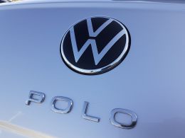Volkswagen Polo 1.0 80cv Confortline segunda mão Porto
