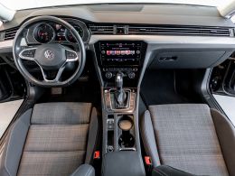 Volkswagen Passat 2.0 TDI 150cv Business DSG Variant segunda mão Setúbal