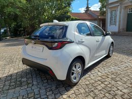 Toyota Yaris 1.0 Comfort Plus segunda mão Castelo Branco