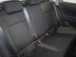 Volkswagen Polo 1.0 TSI 95cv Confortline segunda mão Setúbal