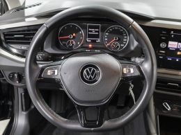 Volkswagen Polo 1.0 TSI 95cv Confortline segunda mão Lisboa