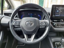 Toyota Corolla SD 1.8 Hybrid Exclusive segunda mão Castelo Branco