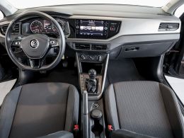 Volkswagen Polo 1.0 TSI 95cv Confortline segunda mão Setúbal