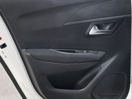 Peugeot 208 1.2 PureTech 75cv Active Pack segunda mão Porto