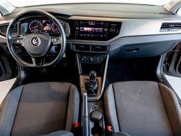 Volkswagen Polo 1.0 TSI 95cv Confortline segunda mão Setúbal