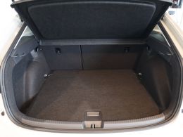 Volkswagen Taigo 1.0 TSI 110cv Urban Style segunda mão Setúbal