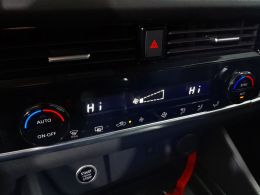 Nissan Qashqai 1.3 DIG-T 140CV mHEV 6MT Acenta segunda mão Lisboa