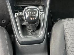 Volkswagen T-Cross 1.0 TSI 95cv Life segunda mão Porto