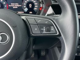 Audi A3 Sportback 30 TFSI Advanced segunda mão Porto