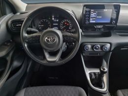 Toyota Yaris 1.0 Comfort Plus segunda mão Castelo Branco