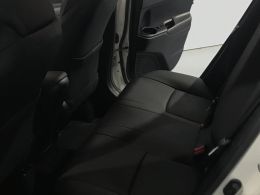 Toyota C-HR C-HR 1.8 Hybrid Exclusive + Pack Luxury segunda mão Porto