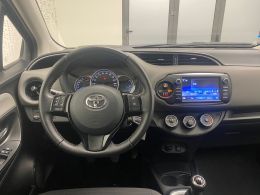 Toyota Yaris Yaris 1.0 5P Comfort segunda mão Aveiro