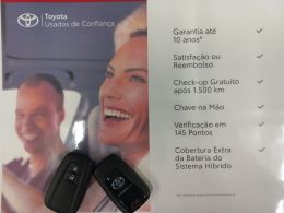 Toyota COROLLA HB 1.8 Hybrid Comfort + Pack Sport segunda mão Lisboa
