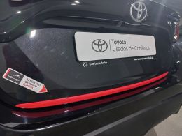 Toyota Yaris 1.0 Comfort Plus segunda mão Lisboa